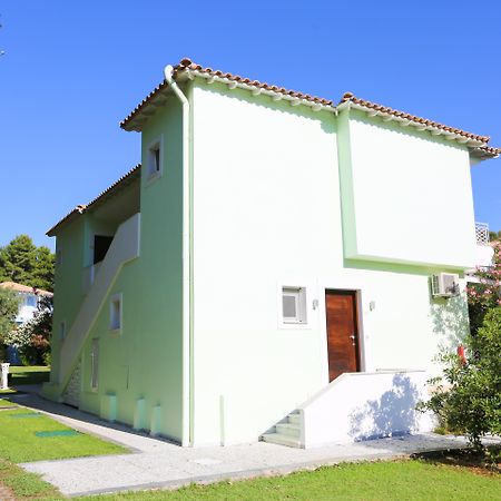 קוקונאריס Mandraki Village Boutique Hotel מראה חיצוני תמונה